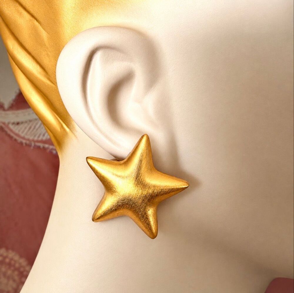 Vintage Anne Klein "AK" Signed Matte Gold Star Clip-On Earrings
